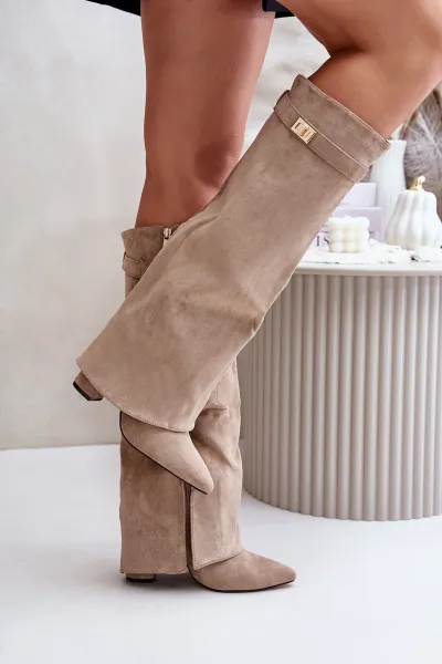 Heeled boots with a bent upper insulated beige urelli