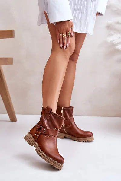 Leather women's ankle boots with flat heel Lewski brown
