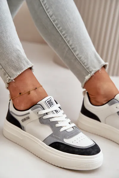 Women's low sneakers made of eco leather Big Star white-gray