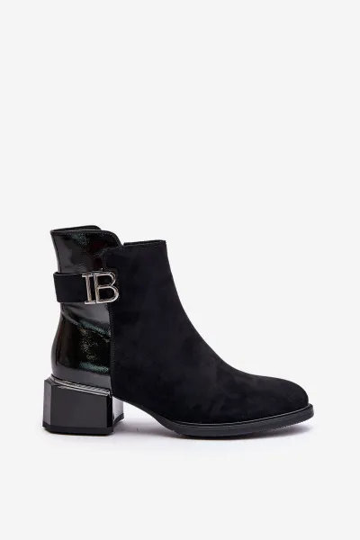 Elegant ankle boots with heels insulated black