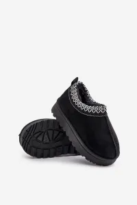 Children's ankle snow boots on a platform insulated with fur black Vilabria