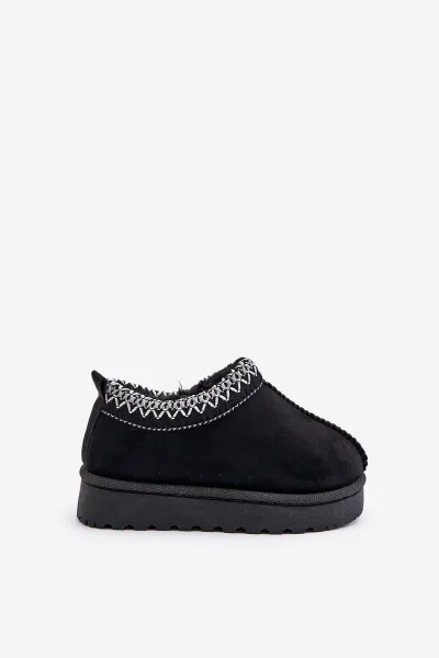 Children's ankle snow boots on a platform insulated with fur black Vilabria