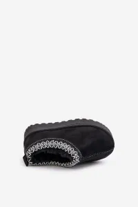 Children's ankle snow boots on a platform insulated with fur black Vilabria