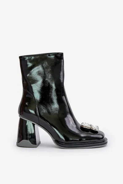 Lacquered women's ankle boots with D&A decoration black