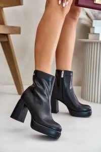 GOE natural leather ankle boots black