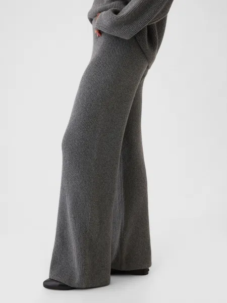 GAP Knitted trousers CashSoft - Women's