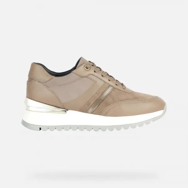 Brown women's sneakers Geox Desya - Women's