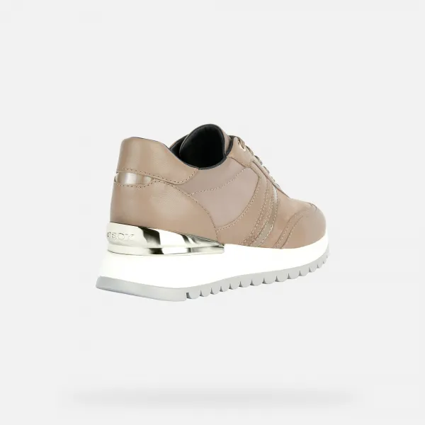 Brown women's sneakers Geox Desya - Women's