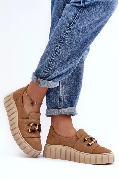 Lewski Shoes Dámske semišové topánky na platforme s dekoráciou Dark Beige Lewski 3398
