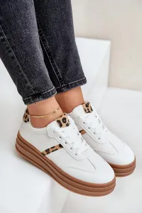 FG2 Pohodlné dámske športové topánky na platforme White Devan