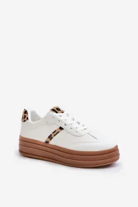 FG2 Pohodlné dámske športové topánky na platforme White Devan