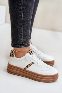 FG2 Pohodlné dámske športové topánky na platforme White Devan