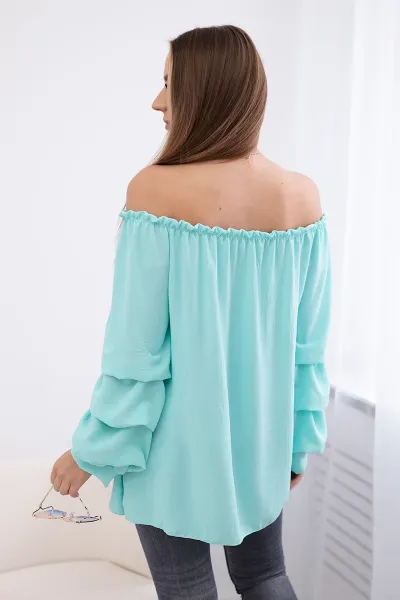 Spanish blouse with decorative mint sleeves