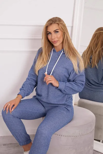 Hoodie complete with jeans