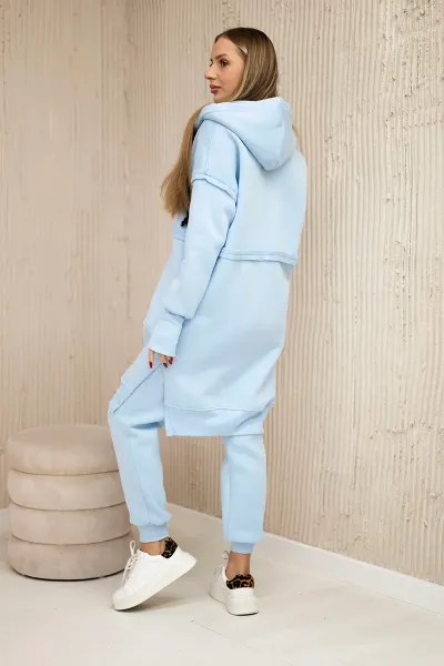Insulated set with a long blue sweatshirt