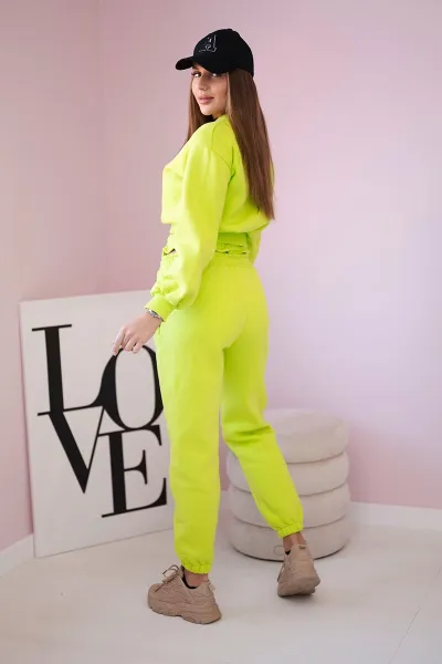 Insulated set with a short pistachio sweatshirt
