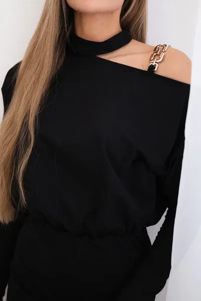 Dress with shoulder decoration black