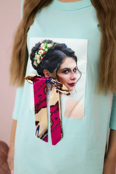 Dress with graphics and colorful bow 3D mint