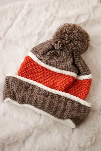 Women's cap Kinga K297 cappuccino+foxy