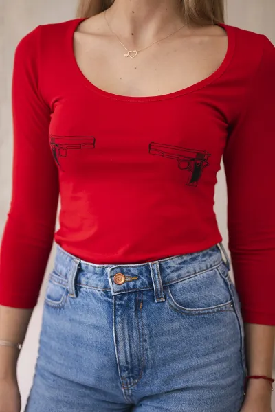 Body blouse with red gun print