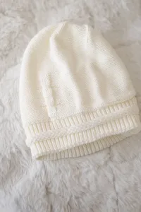 Women's cap Kaja K339 ecru