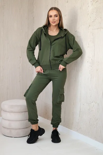 Set 3in1 sweatshirt + top + khaki pants
