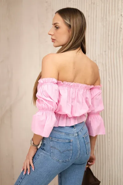 Blouse over the shoulder light pink