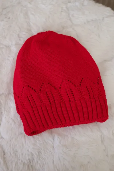 Women's cap Irmina K333 red