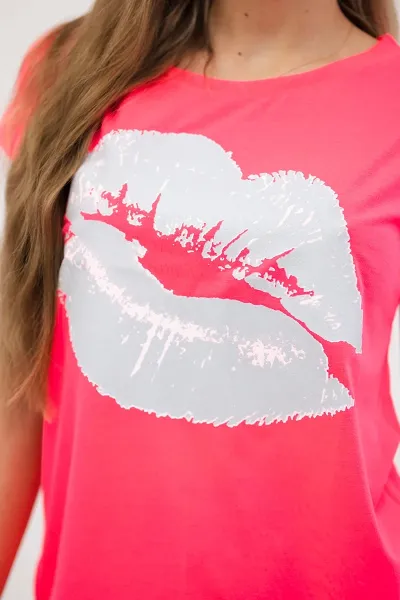 Blouse with pink neon lip print