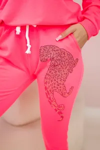 Set with zircon panther pink neon
