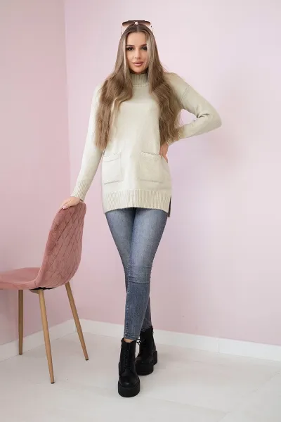 Sweater with stand-up collar beige