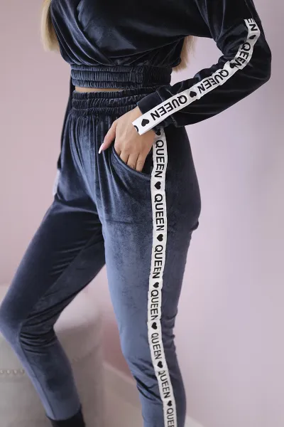 Velour set with graphite Queen inscription