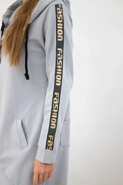 Zip-up sweatshirt at the back grey