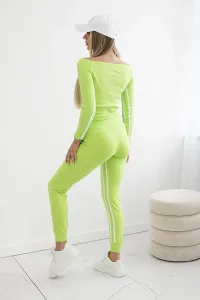Set with double green stripe