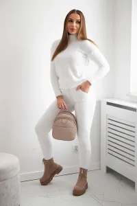 Two-piece ecred set of alpaca sweaters