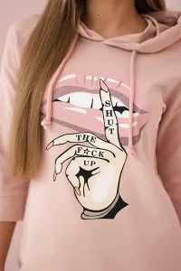 Dress with a long back and a colorful print in dark powder pink