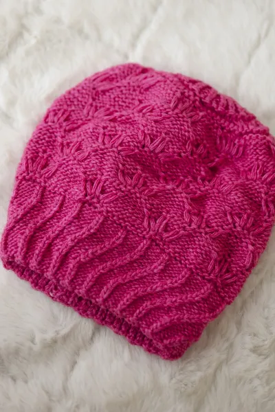 Women's cap Dagmara K332 pink
