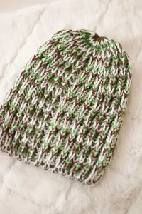 Women's cap Lora K312 green + brown