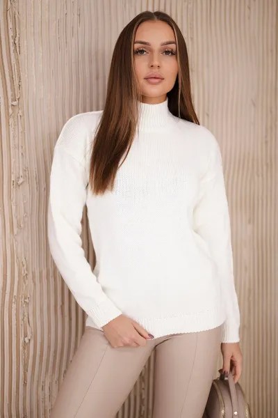 High-neckline ecru sweater