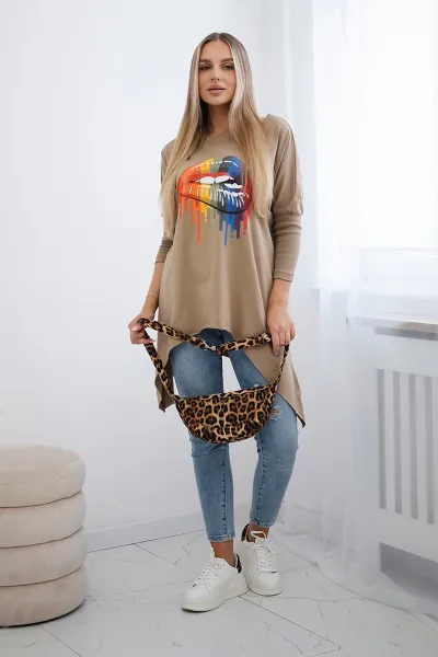 Oversize blouse with rainbow camel print
