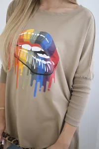 Oversize blouse with rainbow camel print