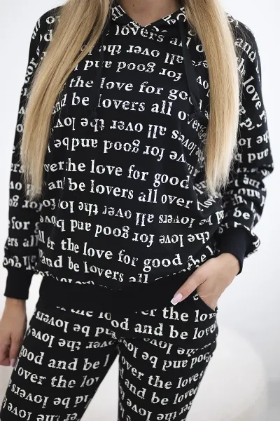 Set with black print