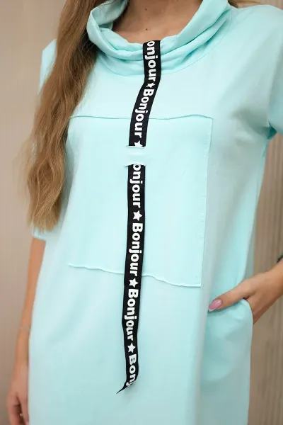 Dress with mint tie