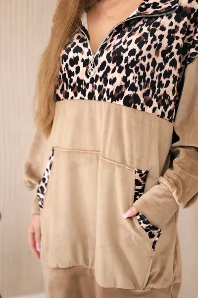 Velour dress with beige leopard print