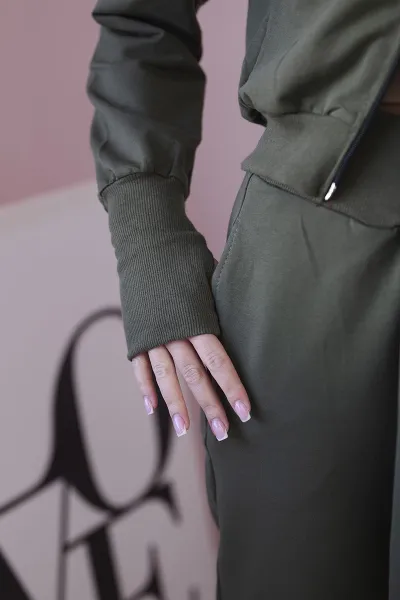 Set of sweatshirt with long khaki side