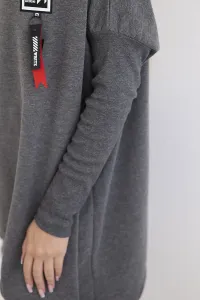 Oversized sweatshirt with asymmetrical graphite sides