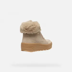 Beige women's ankle boots Geox Milleiny B Abx - Women's