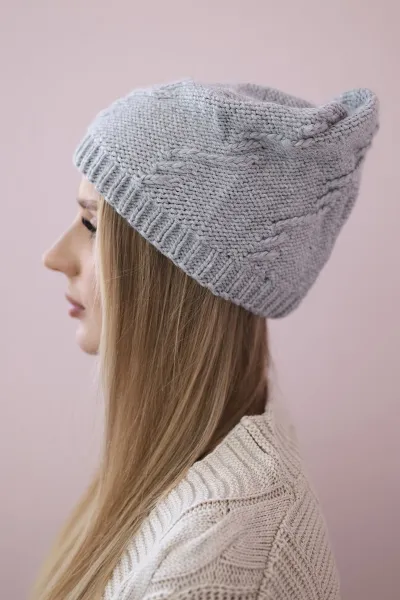 Kesi Dámska čiapka Lorena K377 svetlo sivá