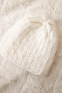 Kesi Čapica Agata K222 biely