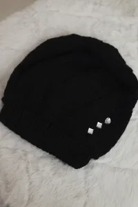 Kesi Dámska čiapka Larisa K395 čierna